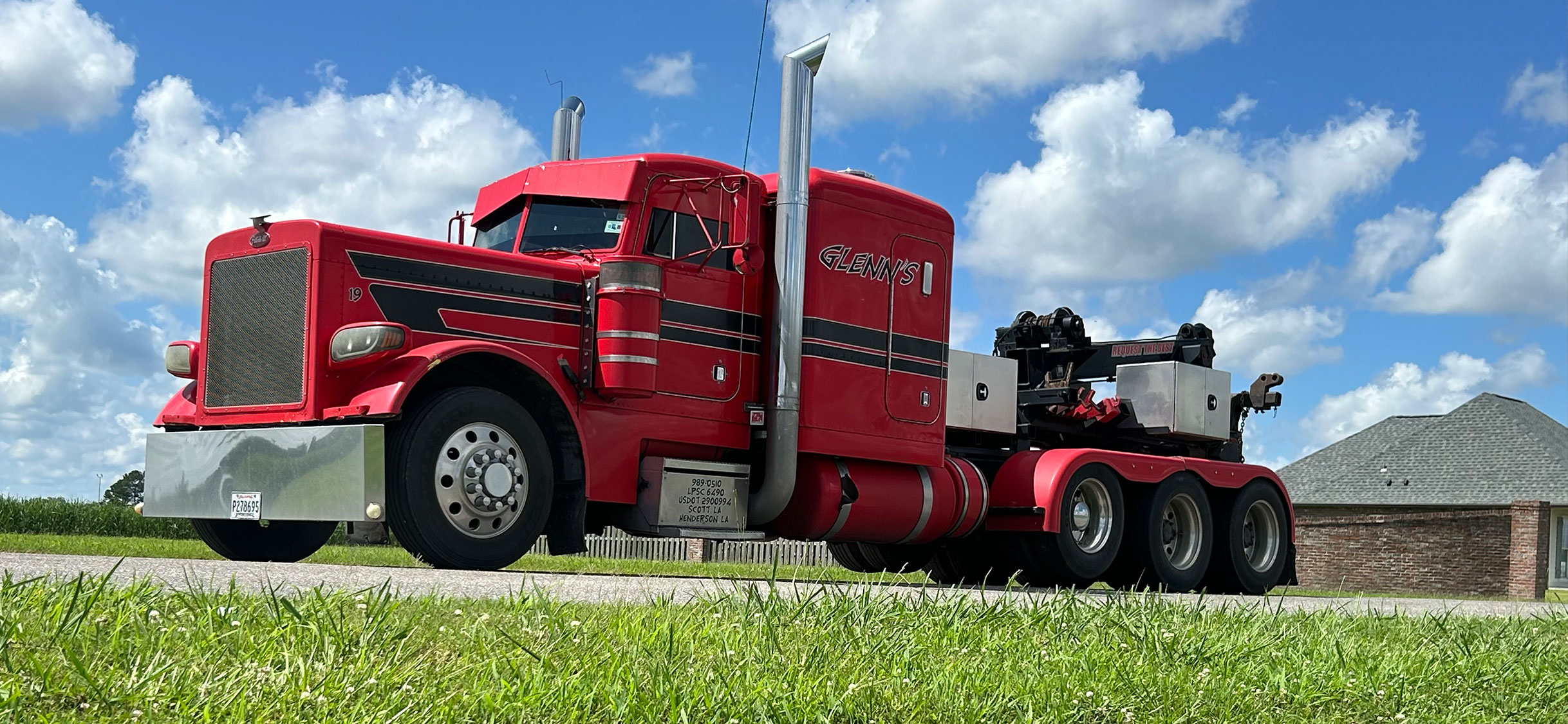 Glenn's Towing & Recovery vehicle serving the Scott, LA community
